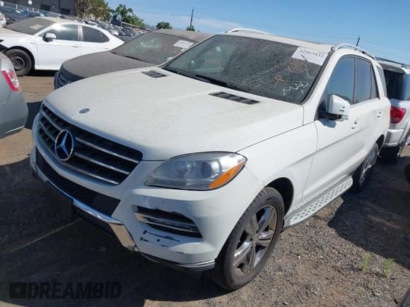 ✅ 2013 Mercedes-Benz M 350 • VIN: 4JGDA5HB9DA110185 • Lot: 42563832. Wystawiony na IAAI z przebiegiem 125 340 mil. Bezpłatny archiwum sprzedaży aukcyjnych z USA i szczegółowy raport historii pojazdu na DreamBid. Zdjęcie 2.