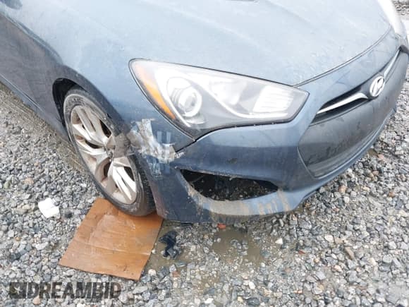 ✅ 2013 Hyundai Genesis Coupe R-Spec • VIN: KMHHU6KJ1DU084274 • Lot: 41755586. Wystawiony na IAAI z przebiegiem 151 114 mil. Bezpłatny archiwum sprzedaży aukcyjnych z USA i szczegółowy raport historii pojazdu na DreamBid. Zdjęcie 12.