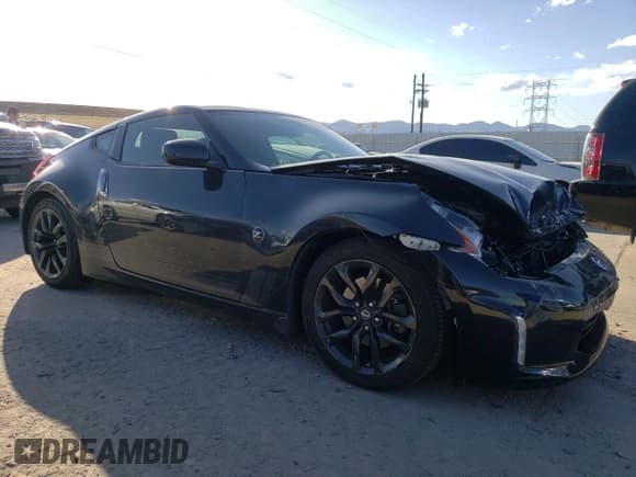 ✅ 2018 Nissan 370Z • VIN: JN1AZ4EH3JM571222 • Lot: 49055595. Wystawiony na Copart z przebiegiem 44 300 mil. Bezpłatny archiwum sprzedaży aukcyjnych z USA i szczegółowy raport historii pojazdu na DreamBid. Zdjęcie 4.