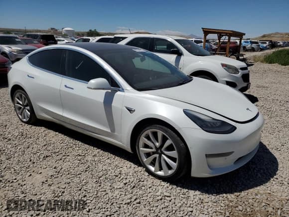 ✅ 2018 Tesla Model 3 Long Range Battery • VIN: 5YJ3E1EB0JF092373 • Lot: 60244095. Wystawiony na Copart z przebiegiem Nie podano. Bezpłatny archiwum sprzedaży aukcyjnych z USA i szczegółowy raport historii pojazdu na DreamBid. Zdjęcie 4.