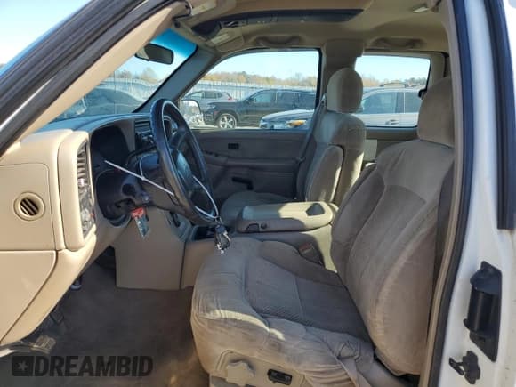 ✅ 2001 Chevrolet Silverado 1500 LS • VIN: 2GCEC19V511184505 • Лот: 78433344. Опубликован ранее на Copart с пробегом 272 652 миль. Бесплатный доступ к архиву аукционных продаж из США и подробный отчёт об истории автомобиля на DreamBid. Изображение 7.