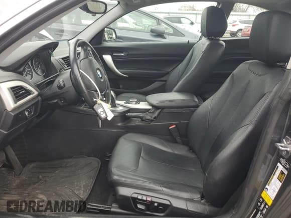 ✅ 2015 BMW 2 Series 228i xDrive • VIN: WBA1G9C52FVX96545 • Lot: 49312175. Wystawiony na Copart z przebiegiem 61 695 mil. Bezpłatny archiwum sprzedaży aukcyjnych z USA i szczegółowy raport historii pojazdu na DreamBid. Zdjęcie 7.