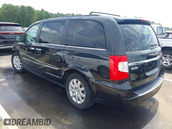 ✅ 2012 Chrysler Town & Country Touring L • VIN: 2C4RC1CG5CR287603 • Лот: 43089125. Опубликован ранее на IAAI с пробегом 169 966 миль. Бесплатный доступ к архиву аукционных продаж из США и подробный отчёт об истории автомобиля на DreamBid. Изображение 3.