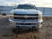 ✅ 2019 Chevrolet Silverado 2500HD LTZ • VIN: 1GC1KTEG4KF267633 • Lot: 49646465. Wystawiony na Copart z przebiegiem 203 657 mil. Bezpłatny archiwum sprzedaży aukcyjnych z USA i szczegółowy raport historii pojazdu na DreamBid. Zdjęcie 5.