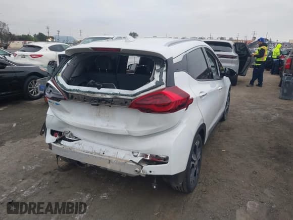 ✅ 2017 Chevrolet Bolt EV Premier • VIN: 1G1FX6S09H4185586 • Lot: 41894393. Wystawiony na IAAI z przebiegiem 168 479 mil. Bezpłatny archiwum sprzedaży aukcyjnych z USA i szczegółowy raport historii pojazdu na DreamBid. Zdjęcie 4.