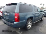 ✅ 2010 Chevrolet Suburban LT • VIN: 1GNUCJE02AR138876 • Lot: 43623843. Wystawiony na IAAI z przebiegiem 180 356 mil. Bezpłatny archiwum sprzedaży aukcyjnych z USA i szczegółowy raport historii pojazdu na DreamBid. Zdjęcie 4.