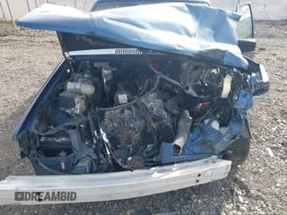 ✅ 1991 Volvo 740 • VIN: YV1FA8856M1327955 • Lot: 43567623. Wystawiony na IAAI z przebiegiem 206 549 mil. Bezpłatny archiwum sprzedaży aukcyjnych z USA i szczegółowy raport historii pojazdu na DreamBid. Zdjęcie 6.