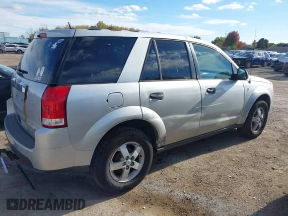 2006 Saturn VUE with VIN 5GZCZ33D26S840344, listed as a IAAI auction lot 43530070 with 176,470 mi miles and . Bid and sale history available at DreamBid. Image 4.