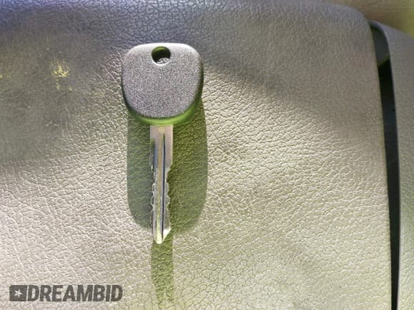 ✅ 2007 Chevrolet Avalanche LS • VIN: 3GNEC12087G164481 • Lot: 43542137. Listed on IAAI with 305,123 mi. Free auction sales archive from the USA and detailed vehicle history report at DreamBid. Image 11.