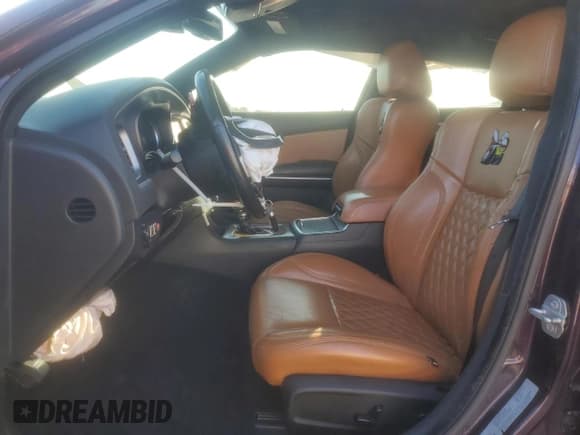 ✅ 2020 Dodge Charger Scat Pack • VIN: 2C3CDXGJ7LH197309 • Lot: 92599695. Wystawiony na Copart z przebiegiem 131 756 mil. Bezpłatny archiwum sprzedaży aukcyjnych z USA i szczegółowy raport historii pojazdu na DreamBid. Zdjęcie 7.