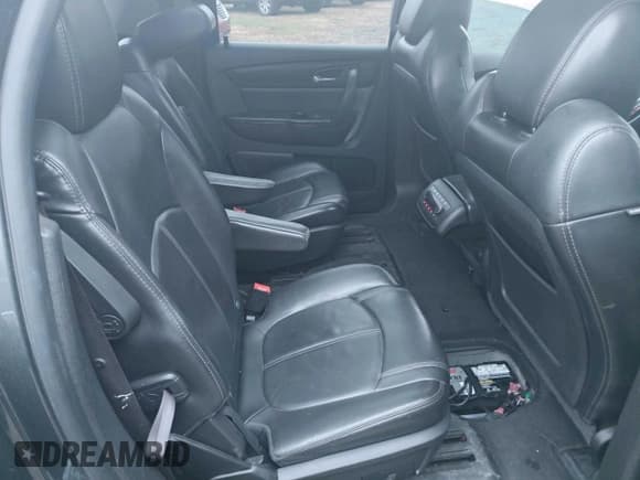 ✅ 2014 GMC Acadia SLT • VIN: 1GKKVRKD8EJ133559 • Lot: 94196285. Wystawiony na Copart z przebiegiem 150 249 mil. Bezpłatny archiwum sprzedaży aukcyjnych z USA i szczegółowy raport historii pojazdu na DreamBid. Zdjęcie 6.