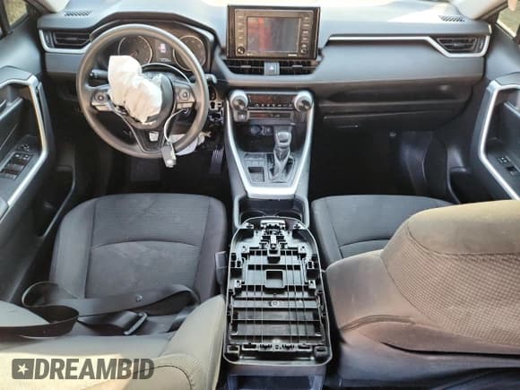 ✅ 2021 Toyota RAV4 LE • VIN: 2T3H1RFV2MC090326 • Lot: 85765445. Listed on Copart with 84,009 mi. Free auction sales archive from the USA and detailed vehicle history report at DreamBid. Image 8.