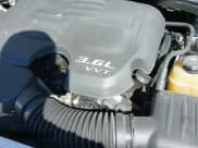 ✅ 2014 Dodge Challenger SXT • VIN: 2C3CDYAG4EH179954 • Lot: 41596676. Wystawiony na IAAI z przebiegiem Nie podano. Bezpłatny archiwum sprzedaży aukcyjnych z USA i szczegółowy raport historii pojazdu na DreamBid. Zdjęcie 18.