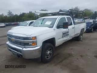 2018 Chevrolet Silverado 2500HD Work Truck z VIN 1GC2KUEG1JZ253504, wystawiony jako IAAI lot #43265131 z przebiegiem 206 569 mil mil oraz . Historia ofert i sprzedaży dostępna na DreamBid. Obrazek 2.