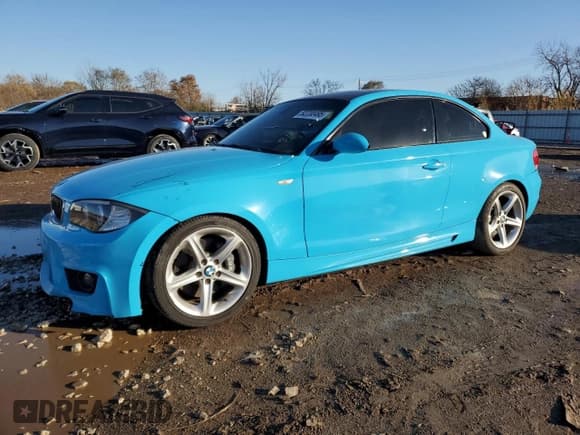 ✅ 2009 BMW 1 Series 135i • VIN: WBAUC73599VK95749 • Лот: 92230495. Опубликован ранее на Copart с пробегом 141 118 миль. Бесплатный доступ к архиву аукционных продаж из США и подробный отчёт об истории автомобиля на DreamBid. Изображение 1.