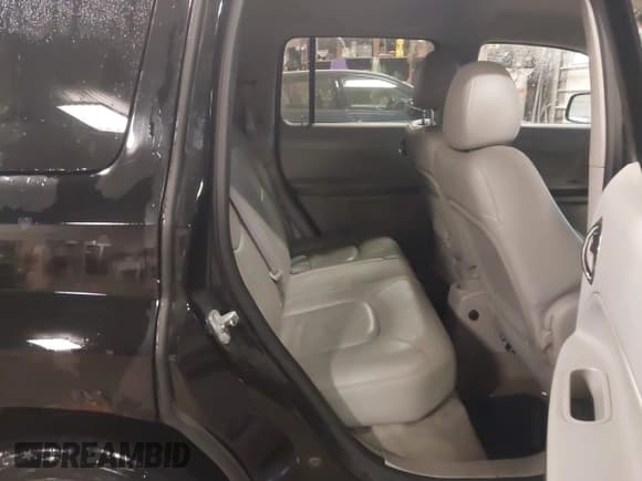 ✅ 2006 Chevrolet HHR LT • VIN: 3GNDA23P26S581884 • Lot: 41268807. Listed on IAAI with 228,248 mi. Free auction sales archive from the USA and detailed vehicle history report at DreamBid. Image 8.