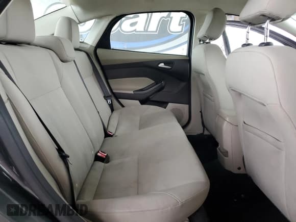 ✅ 2015 Ford Focus SE • VIN: 1FADP3F26FL316975 • Лот: 71927645. Опубликован ранее на Copart с пробегом Не указан. Бесплатный доступ к архиву аукционных продаж из США и подробный отчёт об истории автомобиля на DreamBid. Изображение 10.