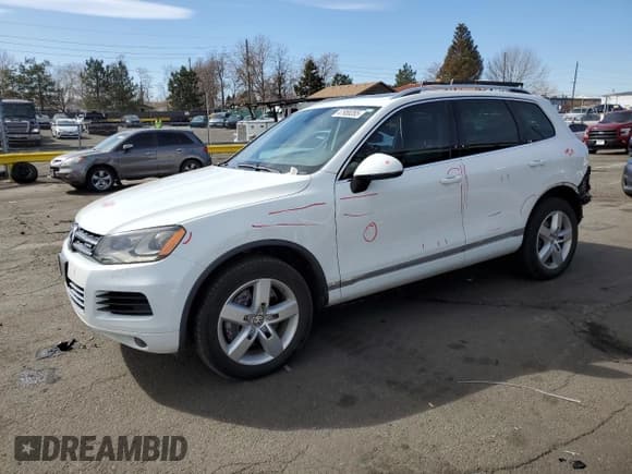 ✅ 2012 Volkswagen Touareg • VIN: WVGEG9BP1CD007581 • Lot: 47958355. Wystawiony na Copart z przebiegiem 79 649 mil. Bezpłatny archiwum sprzedaży aukcyjnych z USA i szczegółowy raport historii pojazdu na DreamBid. Zdjęcie 1.