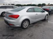 ✅ 2015 Kia Forte EX • VIN: KNAFX6A8XF5297204 • Lot: 43256827. Wystawiony na IAAI z przebiegiem 143 310 mil. Bezpłatny archiwum sprzedaży aukcyjnych z USA i szczegółowy raport historii pojazdu na DreamBid. Zdjęcie 4.