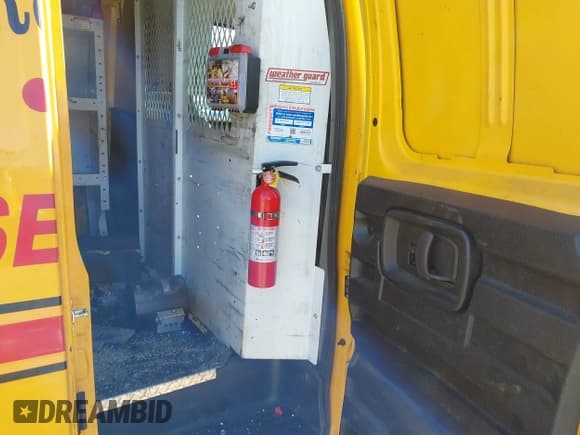 ✅ 2016 Chevrolet Express Cargo • VIN: 1GCWGBFF5G1215150 • Lot: 41672104. Listed on IAAI with 152,723 mi. Free auction sales archive from the USA and detailed vehicle history report at DreamBid. Image 8.