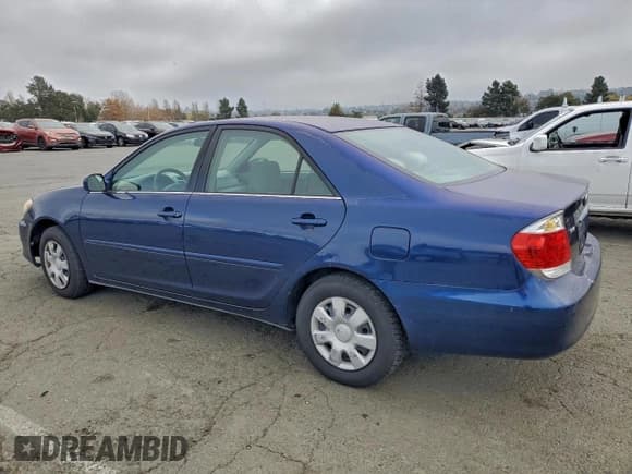 ✅ 2006 Toyota Camry XLE • VIN: 4T1BE30K66U118046 • Lot: 96595955. Listed on Copart with 288,154 mi. Free auction sales archive from the USA and detailed vehicle history report at DreamBid. Image 2.