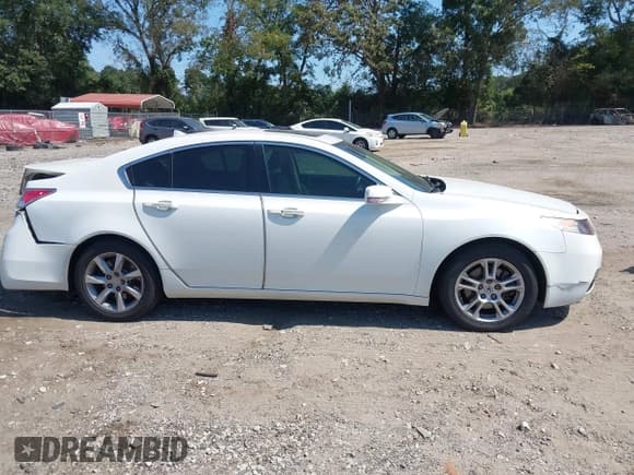 ✅ 2013 Acura TL Technology • VIN: 19UUA8F54DA002156 • Лот: 43225898. Опубликован ранее на IAAI с пробегом 146 273 миль. Бесплатный доступ к архиву аукционных продаж из США и подробный отчёт об истории автомобиля на DreamBid. Изображение 13.