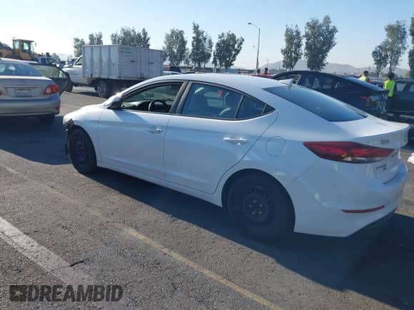 2017 Hyundai Elantra SE с VIN 5NPD74LF0HH208852, выставлен на аукционе IAAI как лот 43062780 с пробегом 94 052 миль миль и . История ставок и продаж доступна на DreamBid. Изображение 3.