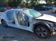 ✅ 2020 Tesla Model 3 Standard Range Plus • VIN: 5YJ3E1EA0LF597775 • Lot: 43021969. Wystawiony na IAAI z przebiegiem 71 504 mil. Bezpłatny archiwum sprzedaży aukcyjnych z USA i szczegółowy raport historii pojazdu na DreamBid. Zdjęcie 6.