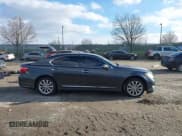 ✅ 2011 Lexus LS 460 • VIN: JTHCL5EF8B5012027 • Lot: 43864785. Wystawiony na IAAI z przebiegiem 175 799 mil. Bezpłatny archiwum sprzedaży aukcyjnych z USA i szczegółowy raport historii pojazdu na DreamBid. Zdjęcie 13.