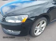 ✅ 2014 Volkswagen Passat SEL Premium • VIN: 1VWCN7A33EC072054 • Lot: 43213625. Wystawiony na IAAI z przebiegiem 87 615 mil. Bezpłatny archiwum sprzedaży aukcyjnych z USA i szczegółowy raport historii pojazdu na DreamBid. Zdjęcie 6.