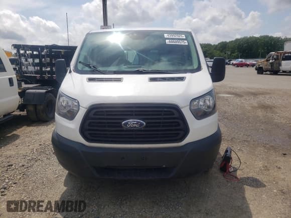 ✅ 2019 Ford Transit • VIN: 1FTYE1YM8KKA74467 • Lot: 60609575. Listed on Copart with 54,831 mi. Free auction sales archive from the USA and detailed vehicle history report at DreamBid. Image 5.