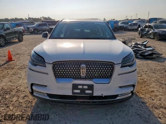 ✅ 2021 Lincoln Aviator Reserve • VIN: 5LM5J7WCXMGL15522 • Lot: 67379735. Listed on Copart with 62,622 mi. Free auction sales archive from the USA and detailed vehicle history report at DreamBid. Image 5.