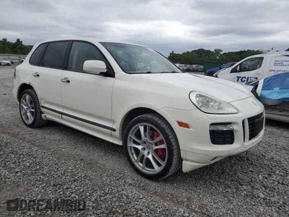 ✅ 2010 Porsche Cayenne GTS • VIN: WP1AD2AP1ALA61372 • Lot: 67749775. Listed on Copart with 158,663 mi. Free auction sales archive from the USA and detailed vehicle history report at DreamBid. Image 4.