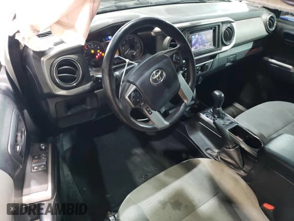 ✅ 2017 Toyota Tacoma SR5 • VIN: 5TFRZ5CN0HX021838 • Лот: 51453705. Опубликован ранее на Copart с пробегом 121 025 миль. Бесплатный доступ к архиву аукционных продаж из США и подробный отчёт об истории автомобиля на DreamBid. Изображение 8.