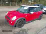 2006 MINI Hardtop S z VIN WMWRE33506TN28871, wystawiony jako IAAI lot #43414202 z przebiegiem 125 842 mil mil oraz . Historia ofert i sprzedaży dostępna na DreamBid. Obrazek 2.