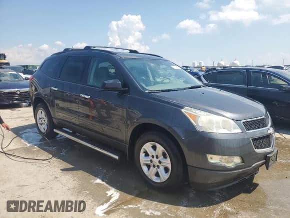 ✅ 2012 Chevrolet Traverse LS • VIN: 1GNKRFED1CJ294544 • Lot: 71978274. Wystawiony na Copart z przebiegiem 169 888 mil. Bezpłatny archiwum sprzedaży aukcyjnych z USA i szczegółowy raport historii pojazdu na DreamBid. Zdjęcie 4.