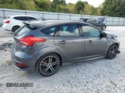 ✅ 2015 Ford Focus ST • VIN: 1FADP3L97FL239731 • Lot: 84978195. Wystawiony na Copart z przebiegiem 112 161 mil. Bezpłatny archiwum sprzedaży aukcyjnych z USA i szczegółowy raport historii pojazdu na DreamBid. Zdjęcie 3.