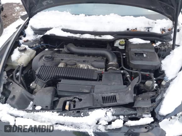 ✅ 2010 Volvo C30 • VIN: YV1672MK6A2181876 • Lot: 43834432. Listed on IAAI with 89,349 mi. Free auction sales archive from the USA and detailed vehicle history report at DreamBid. Image 10.