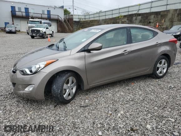 ✅ 2013 Hyundai Elantra GLS • VIN: 5NPDH4AE0DH206097 • Lot: 82107835. Listed on Copart with 87,845 mi. Free auction sales archive from the USA and detailed vehicle history report at DreamBid. Image 1.