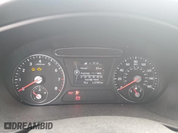 ✅ 2017 Kia Sorento LX • VIN: 5XYPGDA3XHG254413 • Lot: 81649915. Listed on Copart with 110,787 mi. Free auction sales archive from the USA and detailed vehicle history report at DreamBid. Image 9.