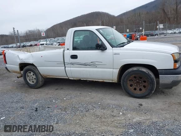✅ 2005 Chevrolet Silverado 1500 Work Truck • VIN: 1GCEC14XX5Z340818 • Лот: 41729984. Опубликован ранее на IAAI с пробегом 191 704 миль. Бесплатный доступ к архиву аукционных продаж из США и подробный отчёт об истории автомобиля на DreamBid. Изображение 13.