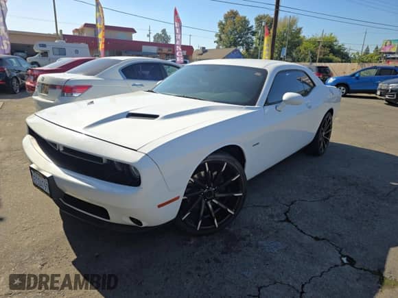 2016 Dodge Challenger R/T Plus Shaker с VIN 2C3CDZBT1GH202319, выставлен на аукционе Copart как лот 90089905 с пробегом 130 960 миль миль и Чистый • Clean title. История ставок и продаж доступна на DreamBid. Изображение 2.