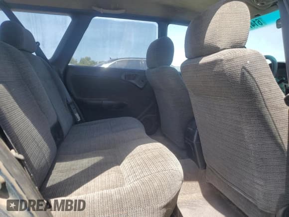 ✅ 1998 Subaru Legacy L • VIN: 4S3BK4354W7300125 • Лот: 61473225. Опубликован ранее на Copart с пробегом 357 253 миль. Бесплатный доступ к архиву аукционных продаж из США и подробный отчёт об истории автомобиля на DreamBid. Изображение 10.