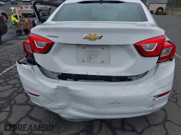 2017 Chevrolet Cruze LS with VIN 1G1BC5SM8H7276323, listed as a IAAI auction lot 43446677 with 36,601 mi miles and . Bid and sale history available at DreamBid. Image 6.