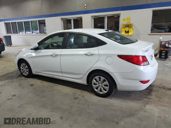 2017 Hyundai Accent SE z VIN KMHCT4AE2HU286178, wystawiony jako Copart lot #81285335 z przebiegiem 109 228 mil mil oraz Czysty tytuł • Clean title. Historia ofert i sprzedaży dostępna na DreamBid. Obrazek 2.