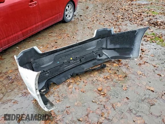 ✅ 2013 Chrysler 200 Touring • VIN: 1C3BCBEB7DN526693 • Lot: 94302625. Wystawiony na Copart z przebiegiem 131 981 mil. Bezpłatny archiwum sprzedaży aukcyjnych z USA i szczegółowy raport historii pojazdu na DreamBid. Zdjęcie 12.