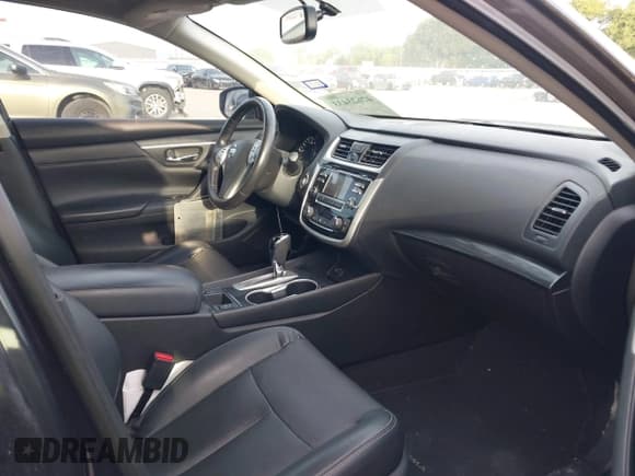 ✅ 2018 Nissan Altima SL • VIN: 1N4AL3AP3JC234521 • Lot: 42623433. Wystawiony na IAAI z przebiegiem 113 943 mil. Bezpłatny archiwum sprzedaży aukcyjnych z USA i szczegółowy raport historii pojazdu na DreamBid. Zdjęcie 5.