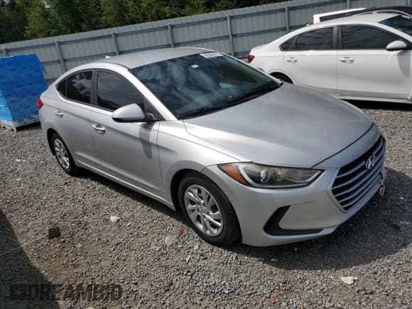 ✅ 2017 Hyundai Elantra SE • VIN: 5NPD74LF1HH084042 • Лот: 80365015. Опубликован ранее на Copart с пробегом 83 149 миль. Бесплатный доступ к архиву аукционных продаж из США и подробный отчёт об истории автомобиля на DreamBid. Изображение 4.