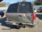 ✅ 1999 Chevrolet Suburban • VIN: 1GNFK16R9XJ338864 • Lot: 91426935. Listed on Copart with 275,953 mi. Free auction sales archive from the USA and detailed vehicle history report at DreamBid. Image 6.