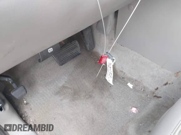 2004 Chevrolet Suburban LS с VIN 3GNFK16T94G124420, выставлен на аукционе IAAI как лот 43276670 с пробегом 174 828 миль миль и . История ставок и продаж доступна на DreamBid. Изображение 11.